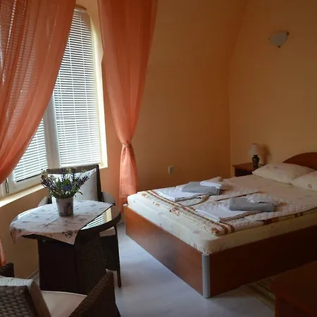 Dimana بيت ضيافة