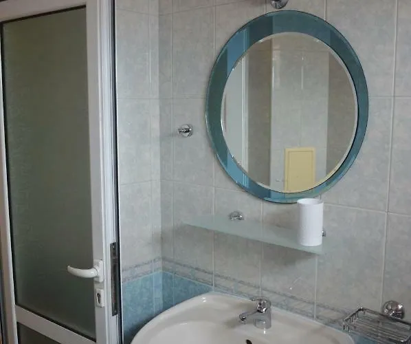 Guest house Dimana 3*