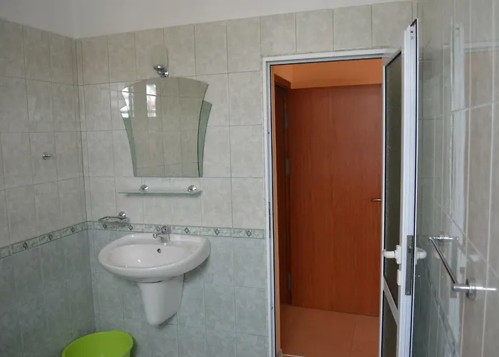 Guest house Dimana 3*